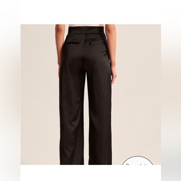 Abercrombie black 2 piece satin set. Cropped v neck top and trousers. - Picture 2 of 8